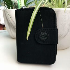 Black Kipling wallet